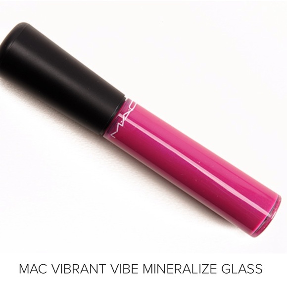 MAC Cosmetics Other - 🆕 MAC Mineralize Glass in Vibrant Vibe